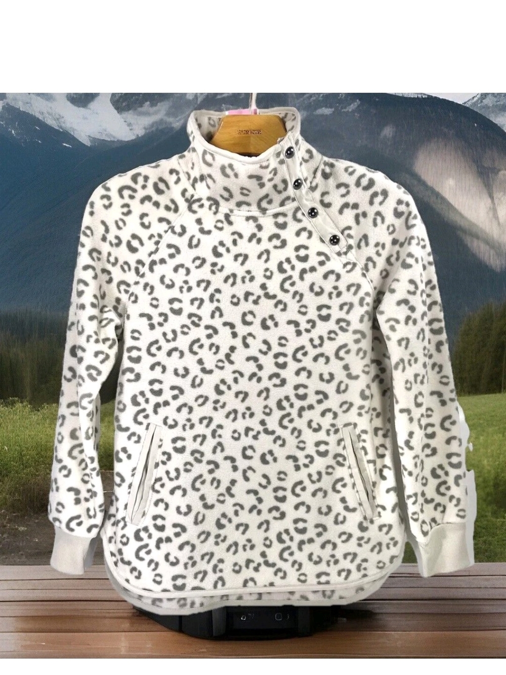 GreenTea White Leopard Print Pullover Jacket with Buttoned Funnel Neck